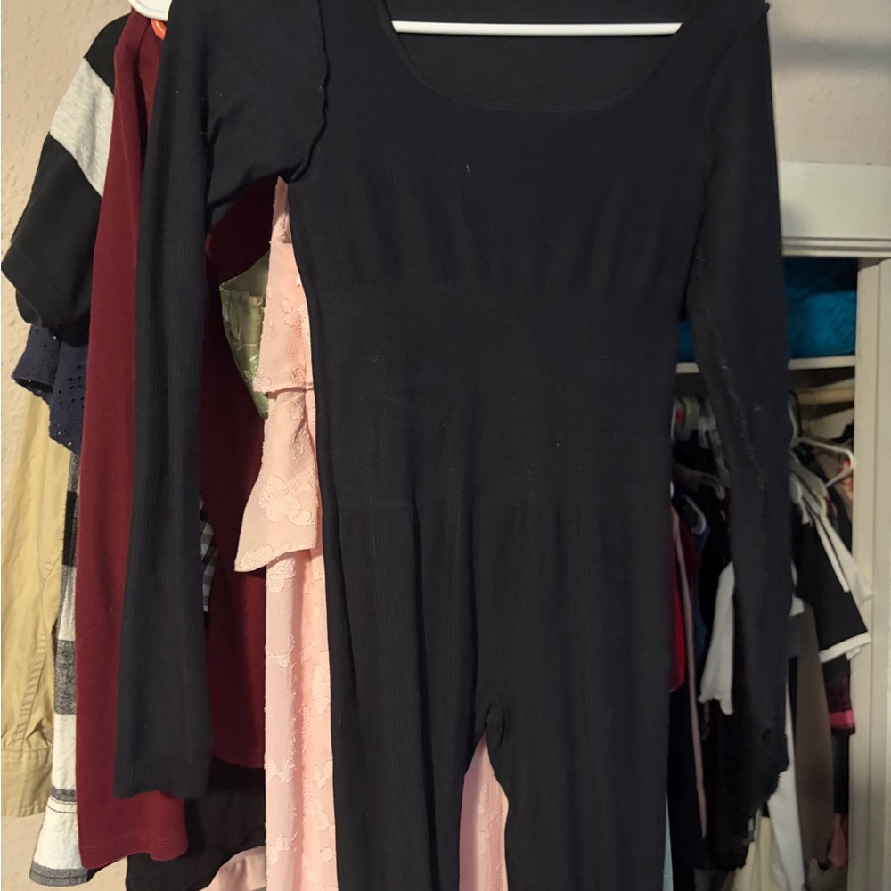 Black Long-Sleeve Ribbed Jumpsuit Romper